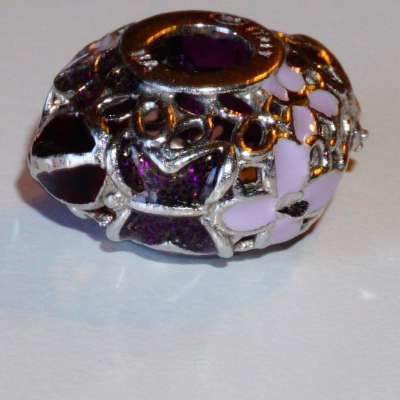 Charmed Memories 925 Silver & Enamel openwork bead - Picture 3 of 8